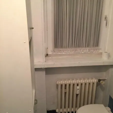 In Duisburg-rheinhausen Affittacamere 4*