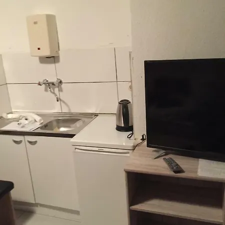 In Duisburg-rheinhausen 4* Duisburgo